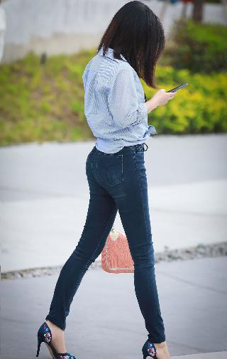 《野花香》电视剧完整版高清在哪看？3大渠道揭秘！